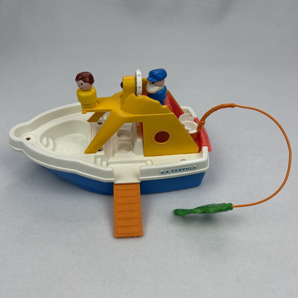 Vintage 1989 Fisher Price Little People SS Tadpole Cruise Boat #2524